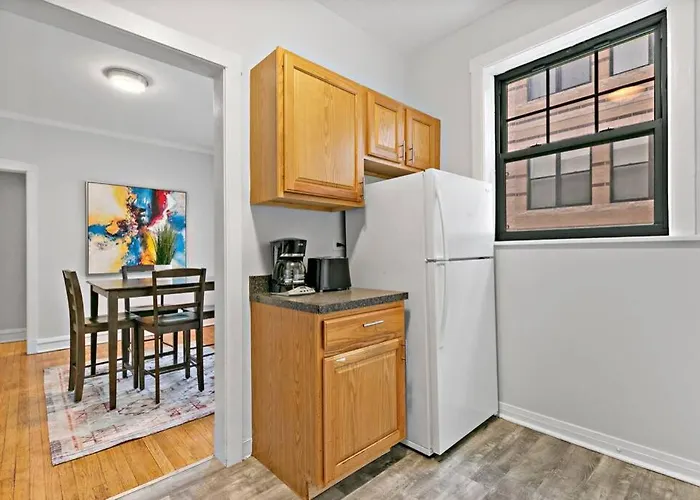 Well-furnished 1br In Popular Spot - Belmont J3 * Чикаго
