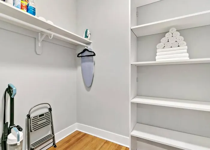 Well-furnished 1br In Popular Spot - Belmont J3 * Чикаго