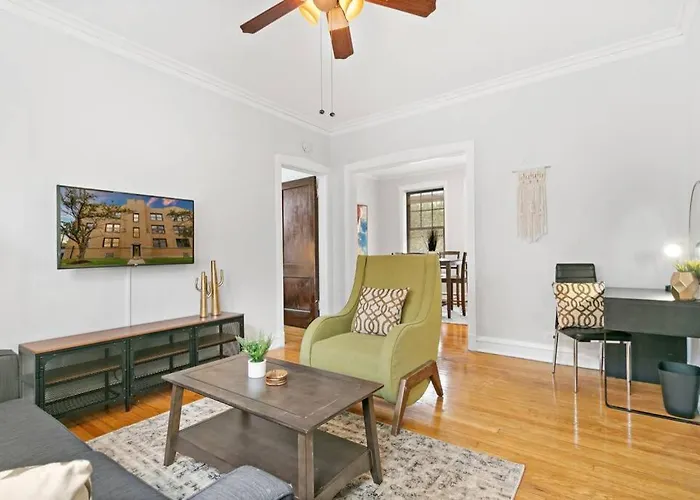 Well-furnished 1br In Popular Spot - Belmont J3